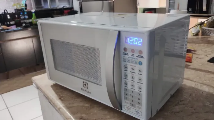 Microondas Electrolux 21L 110v