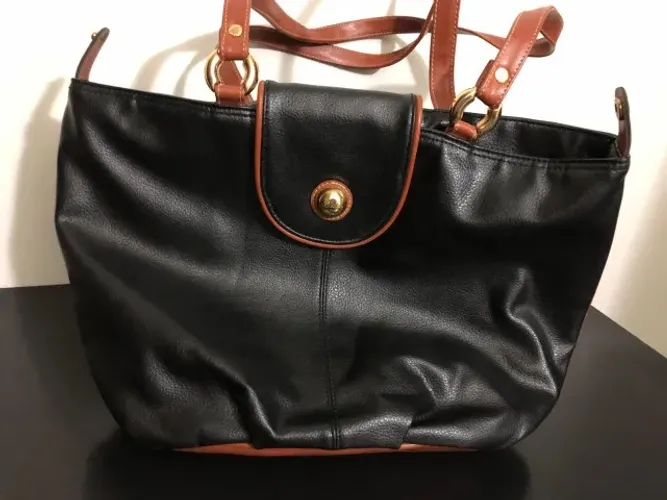 BOLSA - couro maleável -2 em 1- Design Tote transforma em saco (bucket)