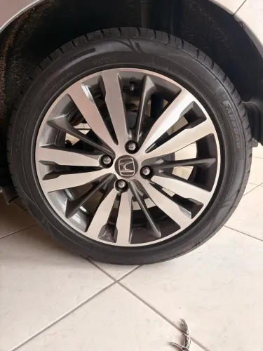 2 pneus Aro 16