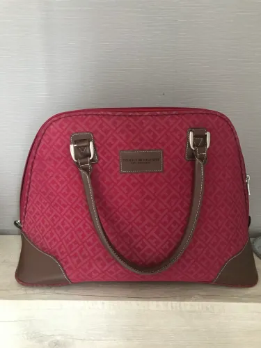Bolsa Tommy Hilfiger (mala para pequenas viagens)