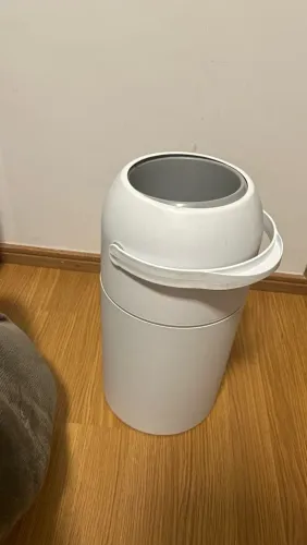 Lixeira Antiodor , Essencial para o Quarto do Bebê (Branco)