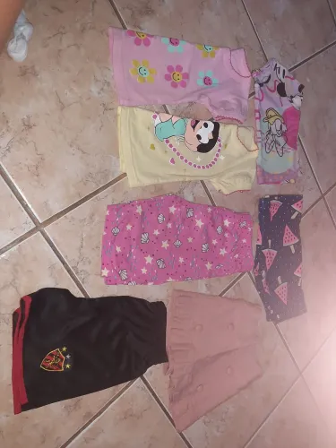 Lotinho 80,00 reais <br>Tamanhos P,M e G<br>De 1 até 3 anos<br>Retirada no Vasco da Gama