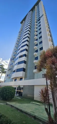 Apartamento a venda com 3 Quartos em Capim Macio