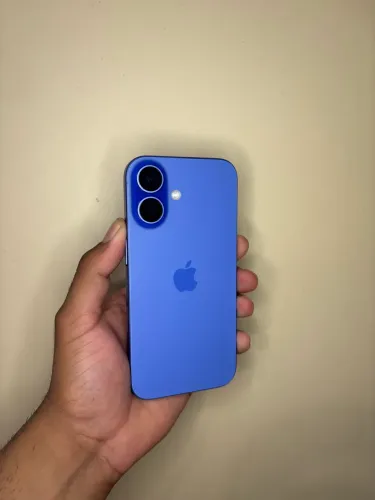 iPhone 16