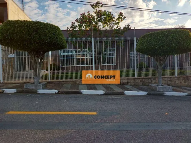 Casa com 3 dormitórios à venda, 479 m² por R$ 2.500.000,00 - Vila Romanópolis - Ferraz de