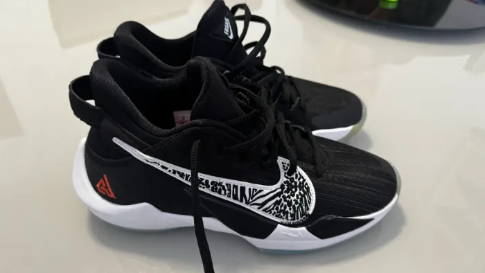 Nike Giannis Immortality 2