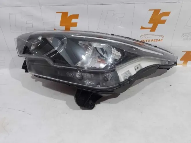 Farol Esquerdo Sem Led Fiat Argo 2023 A 2025 Recuperado Orig (Usado) - 13309