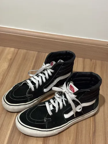 tênis vans sk8-hi preto e branco