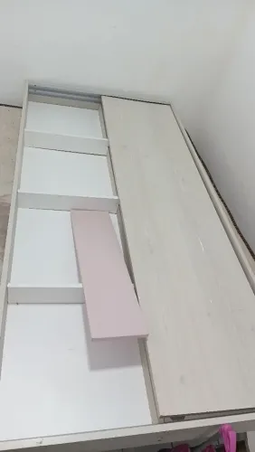 Linda perfumaria para vc coloca seus objetos pessoais 