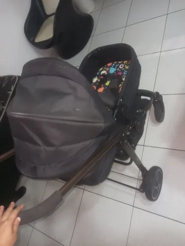 Vendo carrinho de bebê Galzerano