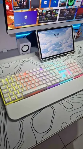 Teclado Mecânico Gamer RGB