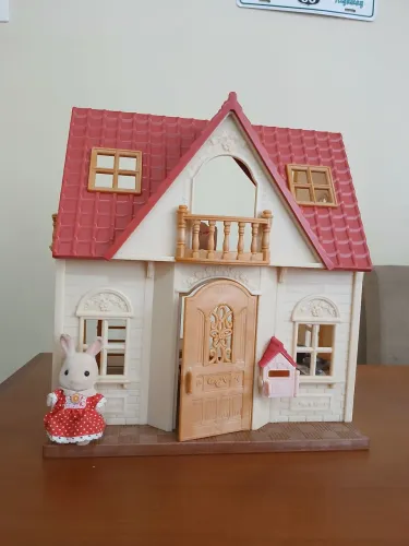 Casa Sylvanian Families + Coelhinha