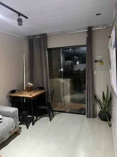 Casa próximo ao Mendanha 2 Quartos 