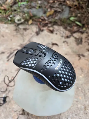 Mouse gamer com fio RGB