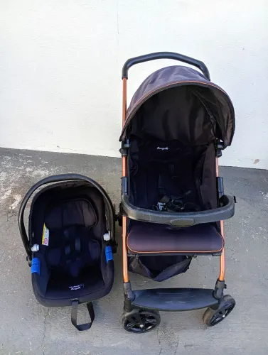 Carrinho e bebê conforto Burigotto