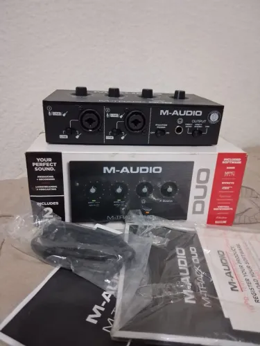 M-Audio - Interface de Áudio 2CH M-Track Duo