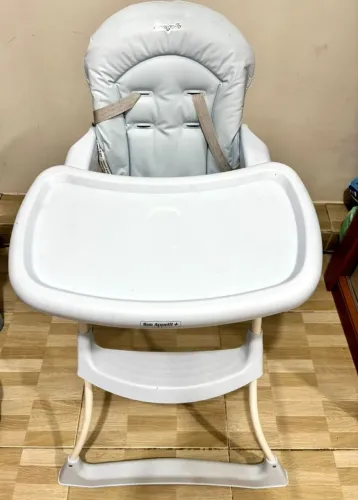 Cadeira de refeição pra bebê