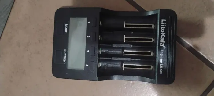Testador e carregador litokala Lii-500 células de litio 18650