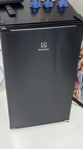 Frigobar Eletrolux 90l