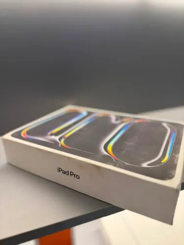 iPad Pro M5 256GB Wi-Fi + Celular |Nota fiscal - 11 polegadas (Space black)
