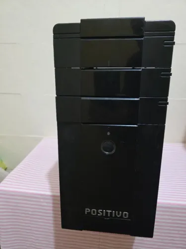 Gabinete Midi Tower Positivo