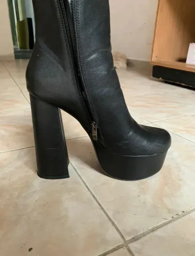 BOTA SALTO ALTO (venda ou troca)