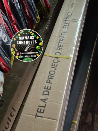 Tela de projeção retrátil elétrica
