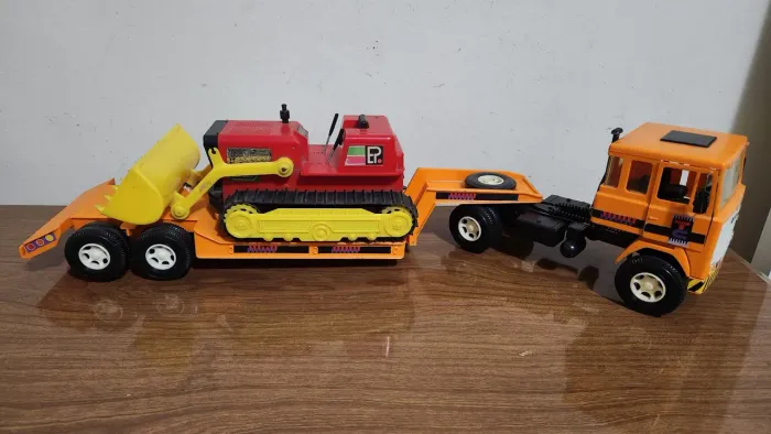 Caminhão Carreta Transcargo Prancha e Trator Elka Anos 80 