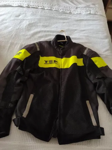 Vendo Jaqueta de Moto TUTTO