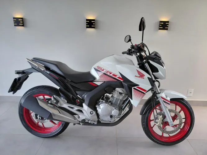 Cb 250 Twister 2022 apenas 7.000km NOVA