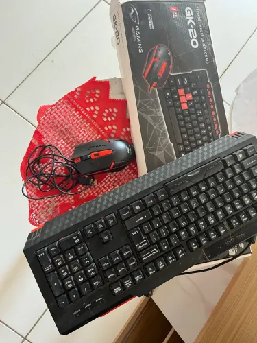 Teclado com mouse