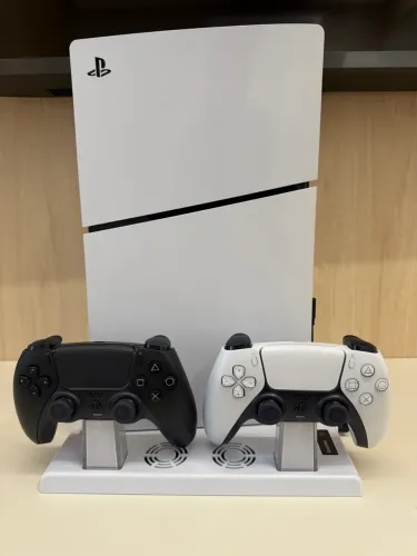 PS5 extremamente novo e conservado.