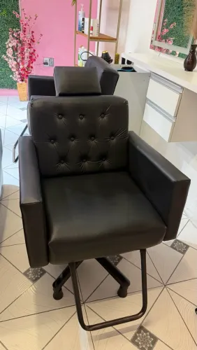 VENDO CADEIRA DE SALÃO DE BELEZA + ESPELHO COM LED