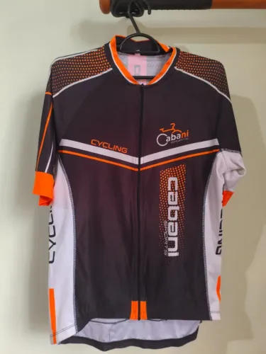 Camisa ciclismo Cabani Sports na cor preta, abobora e branca - Tamanho GG