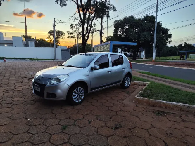 Renault Sandero Expression Hi-flex 1.6 8V 5P 2012