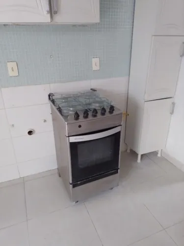 Vendo fogão Brastemp em excelente estádo 280,00