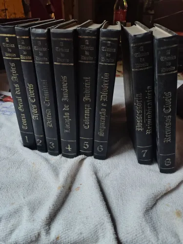 Livro de Técnuca do Direito