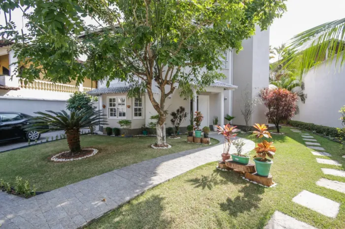 Mansão Luxuosa em condomínio - 4 quartos - Barra da Tijuca