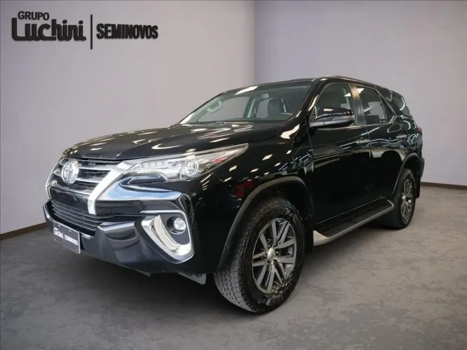 Toyota Hilux SW4 4X4 2.8 Diesel 2019