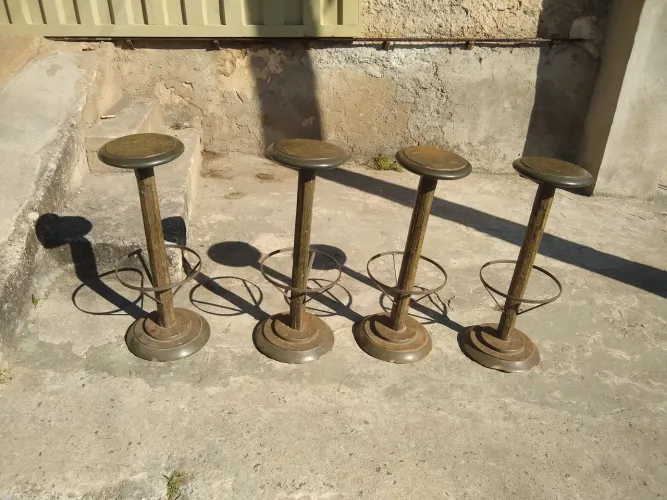 Banqueta Alta Antigus