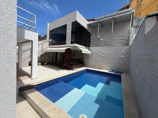 CASA EM CONDOMÍNIO RESIDENCIAL em LAURO DE FREITAS - BA, Jockey Clube