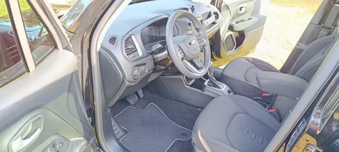 Jeep Renegade Sport T270 1.3 TB 4X2 Flex Aut. 2025