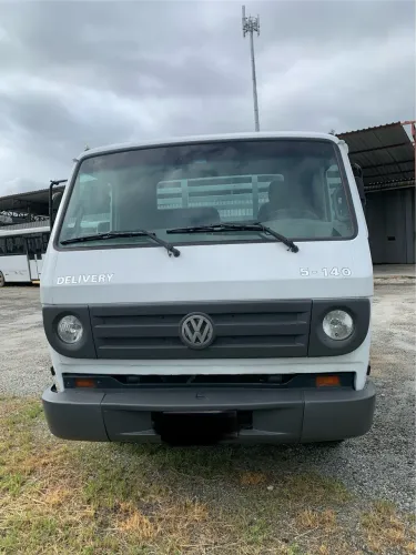 Caminhão VW 5-140 carroceria 2007