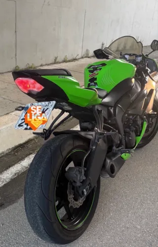 Vendo Kawasaki ZX6R