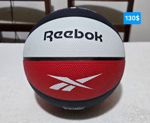 Bola de Basquete da Reebok tamanho 5 original