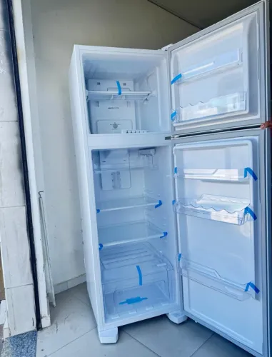 Geladeira / Refrigerador Electrolux Frost Free Duplex DFN41, 371 Litros