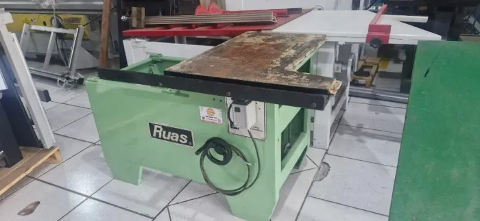 ESQUADREJADEIRA RUAS