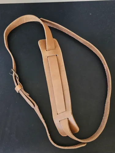 Correia de guitarra em Couro Saintsstraps