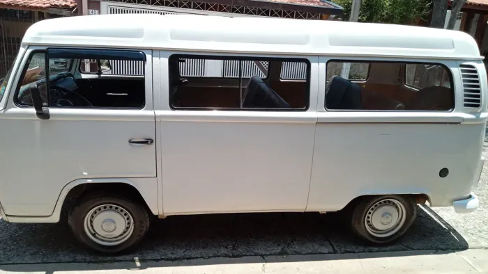 Volkswagen Kombi Standard/ Luxo/ Serie Prata 2005