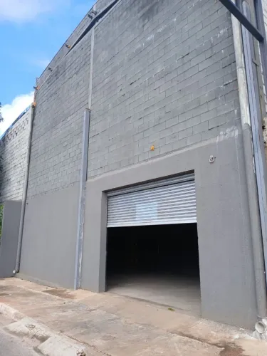 Alugo Sala comercial Av. Leste Oeste